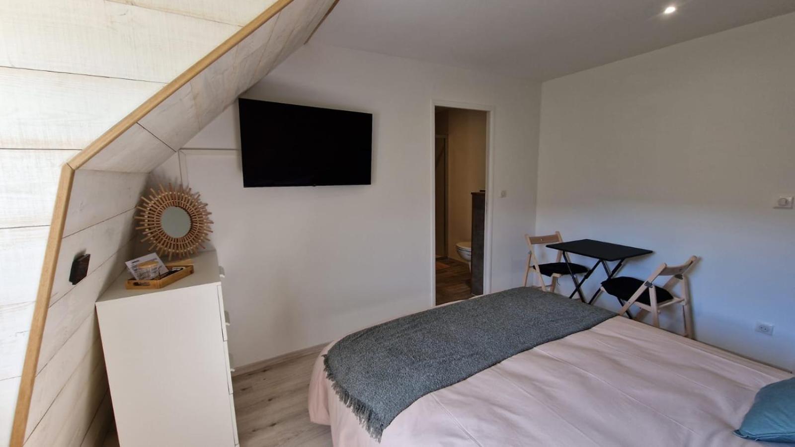 Bed and Breakfast La Gentiane Le Falgoux Zewnętrze zdjęcie