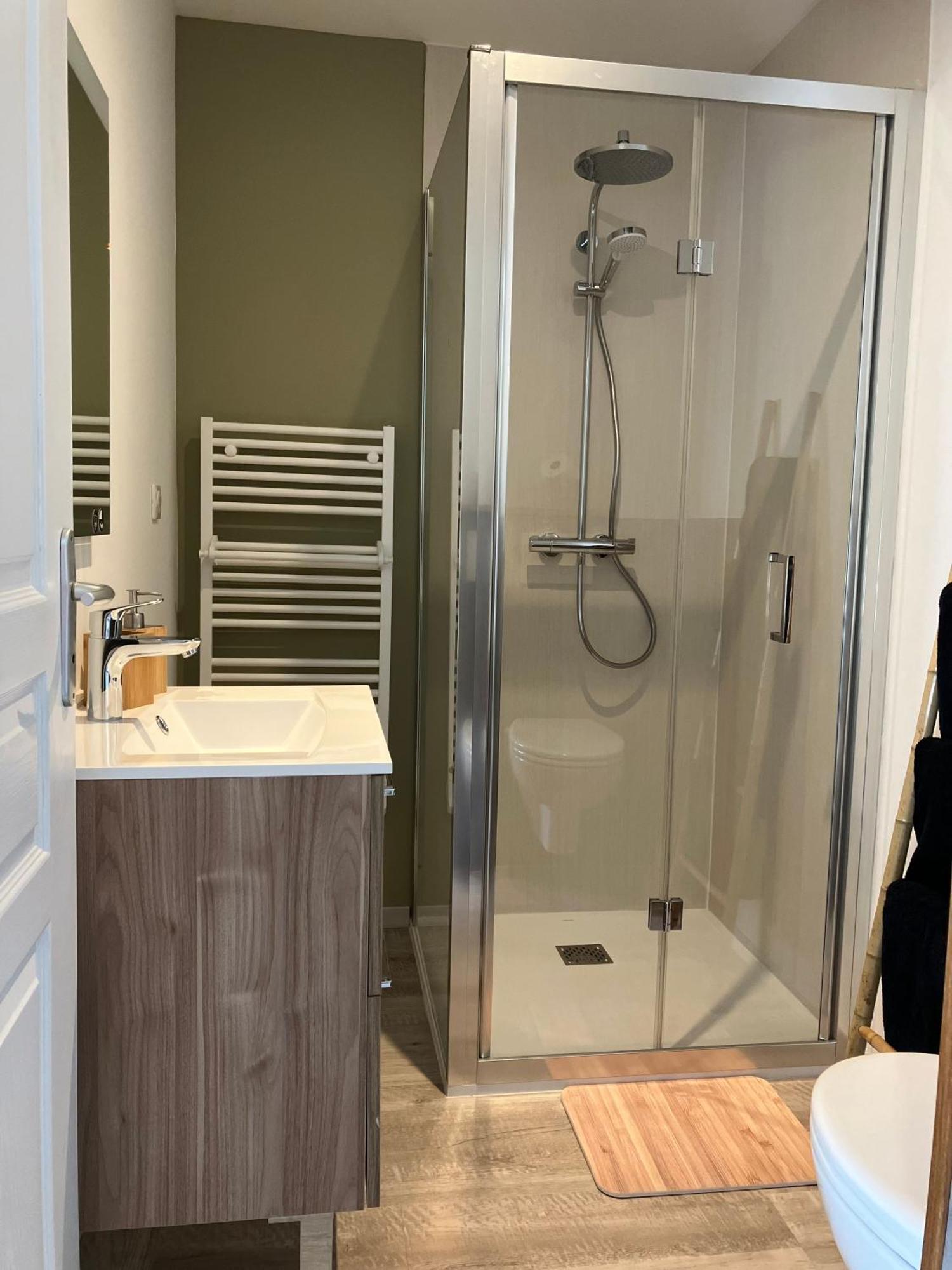 Bed and Breakfast La Gentiane Le Falgoux Zewnętrze zdjęcie